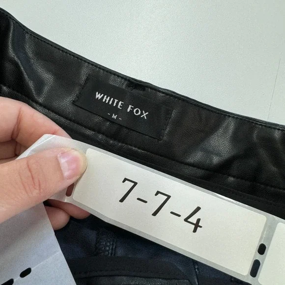White‎ Fox Pants Womens Medium Black Faux Leather High Waisted Chic - Picture 5 of 9